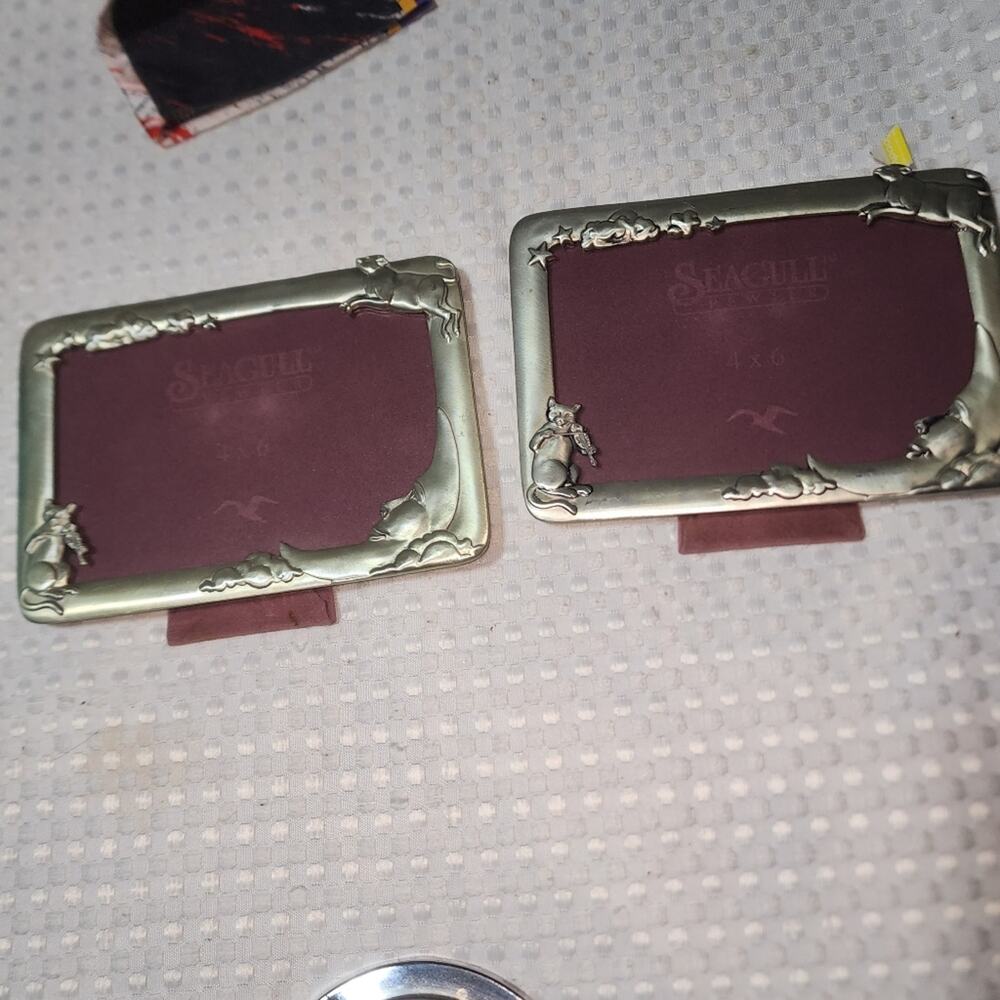 SEAGULL EUC ANIMAL DESIGN  PEWTER 4 X 6 PICTURE FRAMES SET OF 2